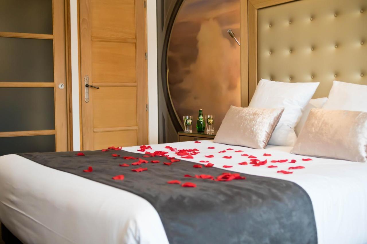 Hotel Et Spa Le Lion D'Or Pont-Évêque Eksteriør billede