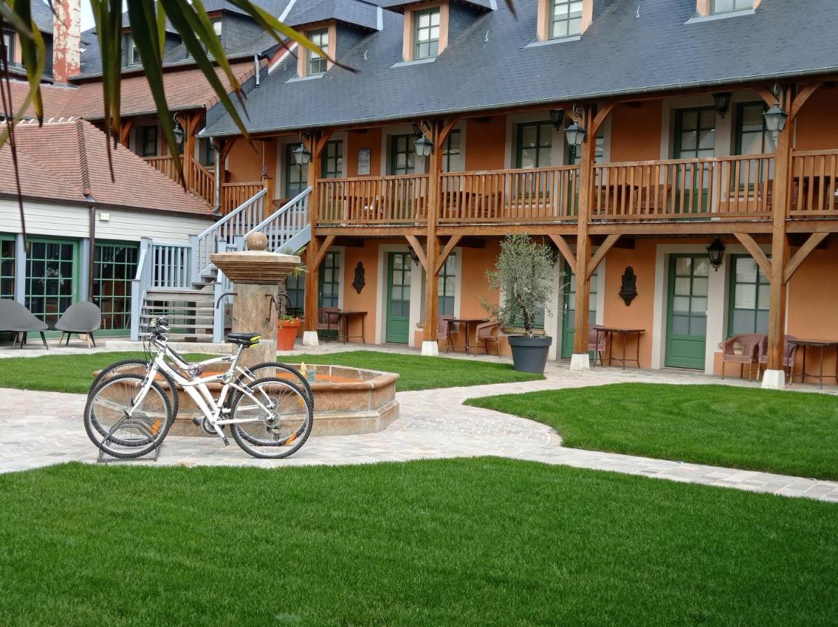 Hotel Et Spa Le Lion D'Or Pont-Évêque Eksteriør billede