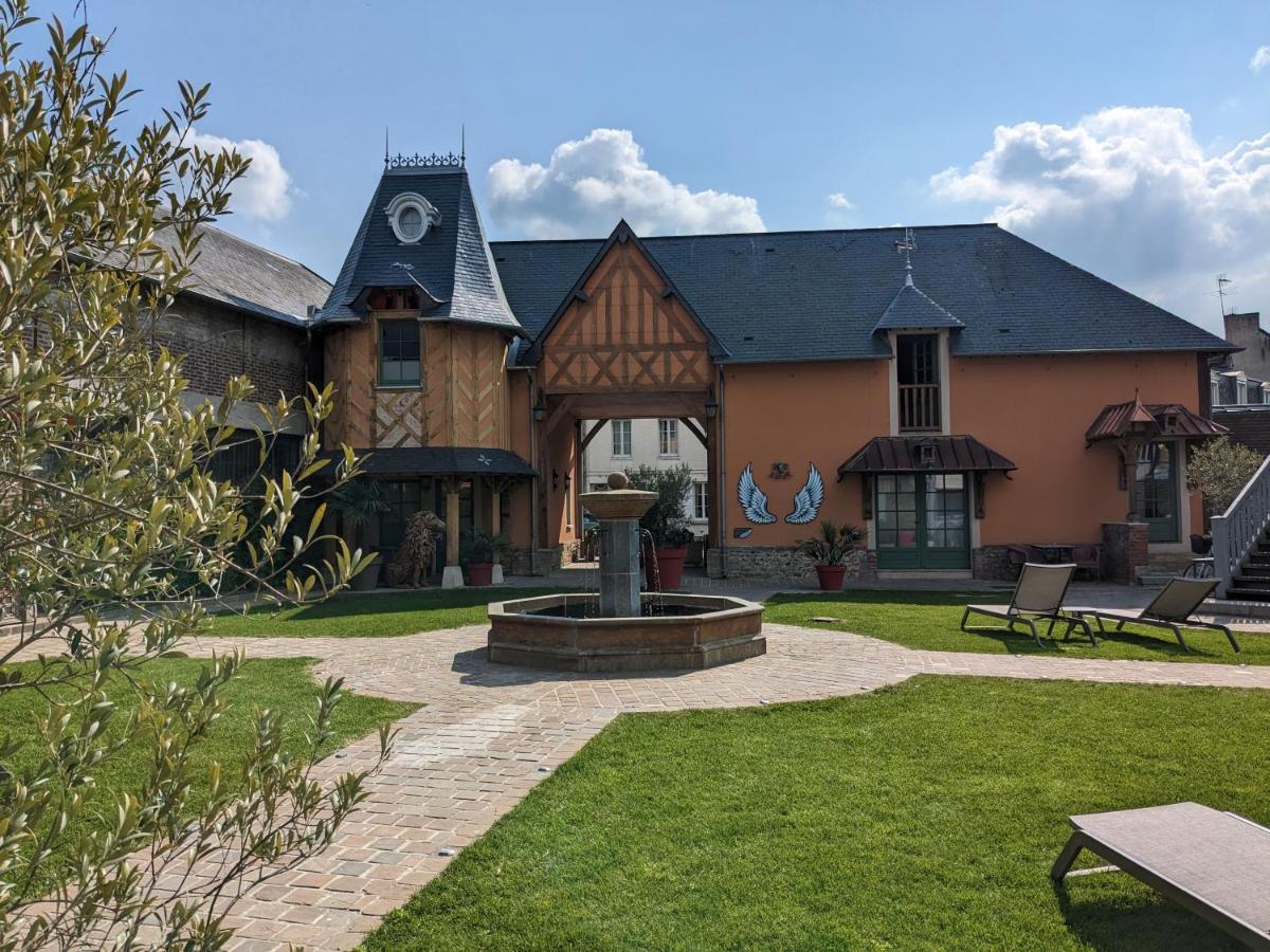 Hotel Et Spa Le Lion D'Or Pont-Évêque Eksteriør billede