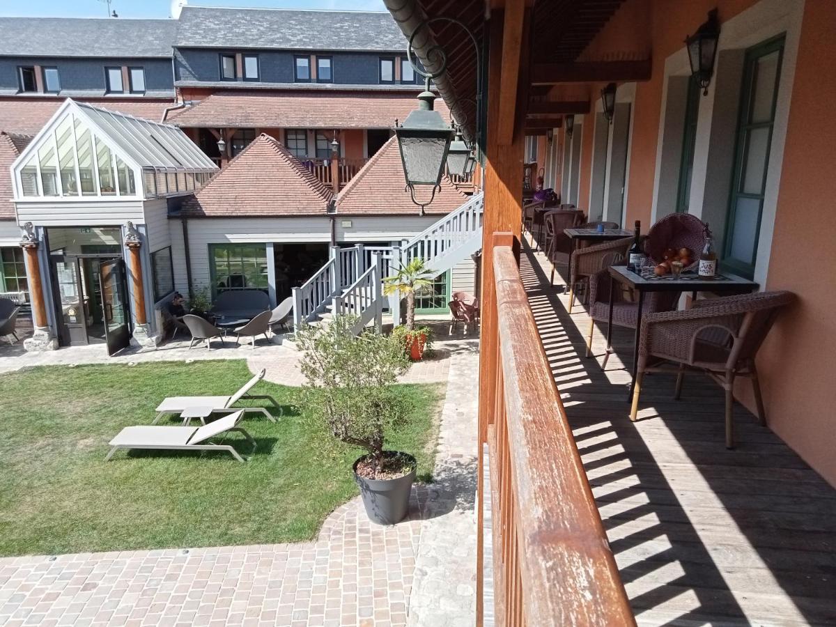 Hotel Et Spa Le Lion D'Or Pont-Évêque Eksteriør billede